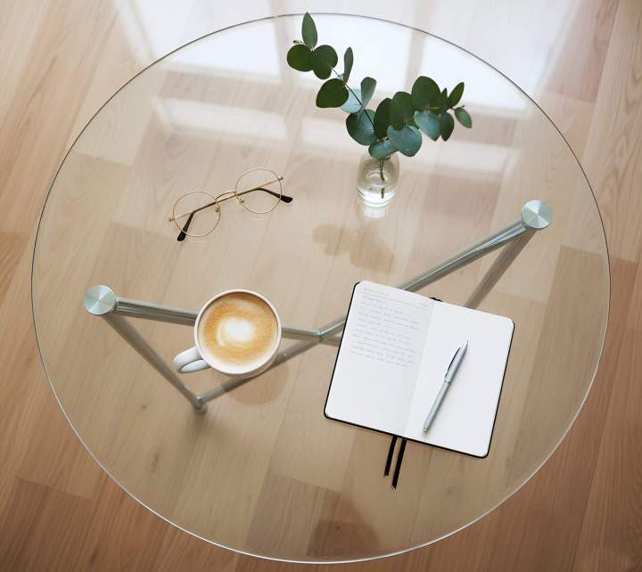 Glass table Laval