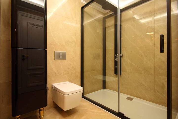 Douche en verre Laval